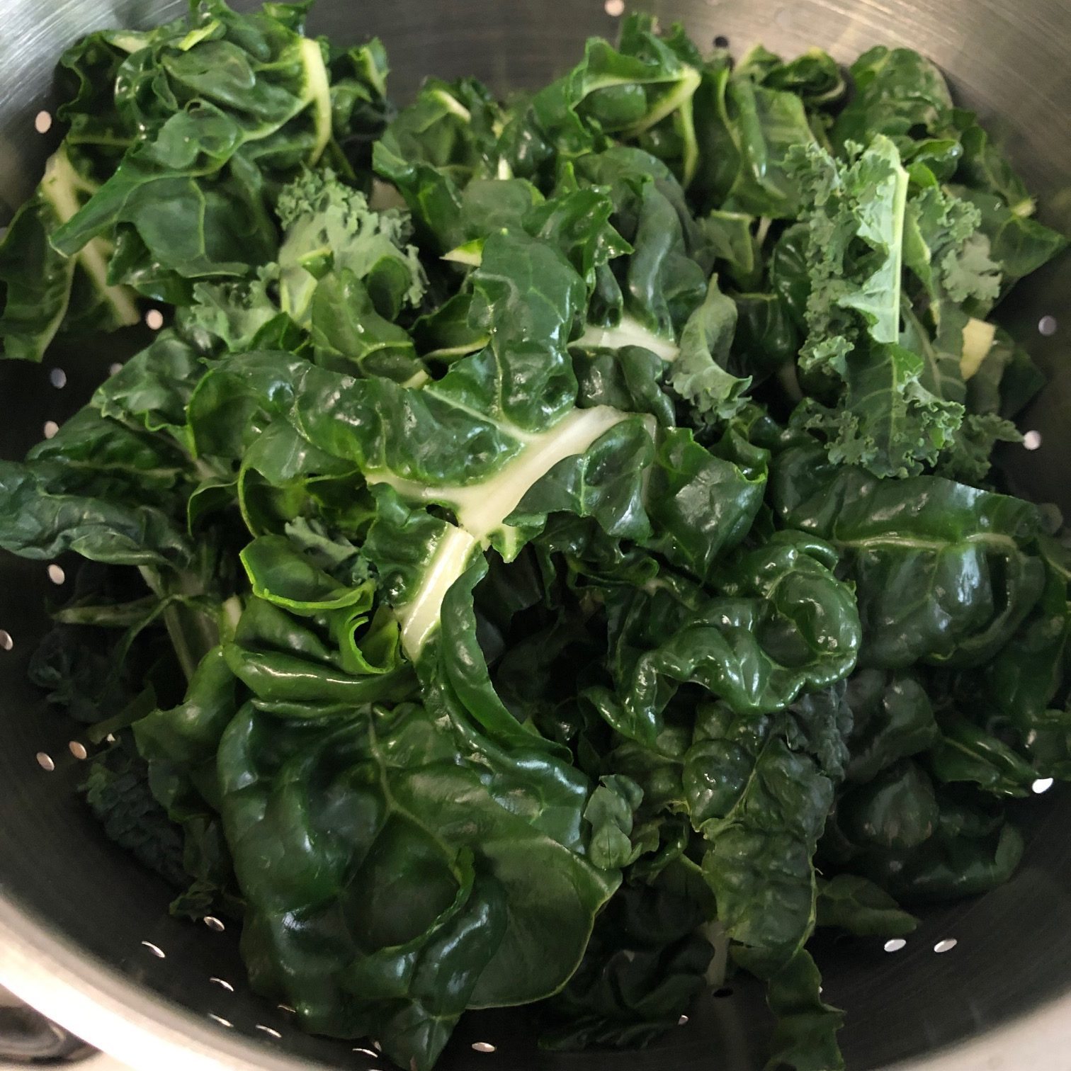 Spinach leaves easy pesto recipe